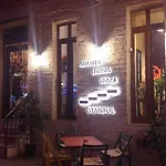 Corner Living Space Bed & Breakfast 3*