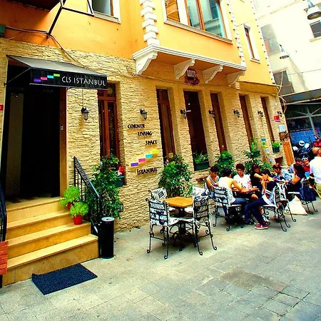 Corner Living Space 3*