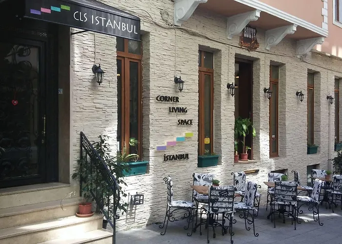 Corner Living Space فندق مبيت وإفطار اسطنبول