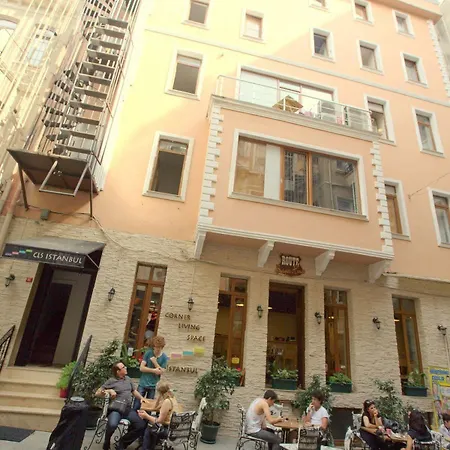 Corner Living Space Panzió